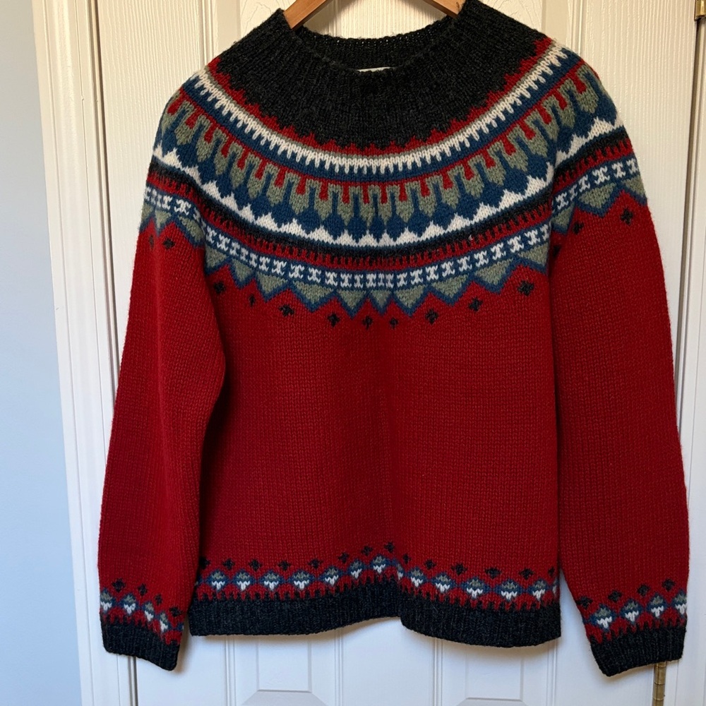 Red and Black Patterned Eddie Bauer Women’s Sweater.  Size L.